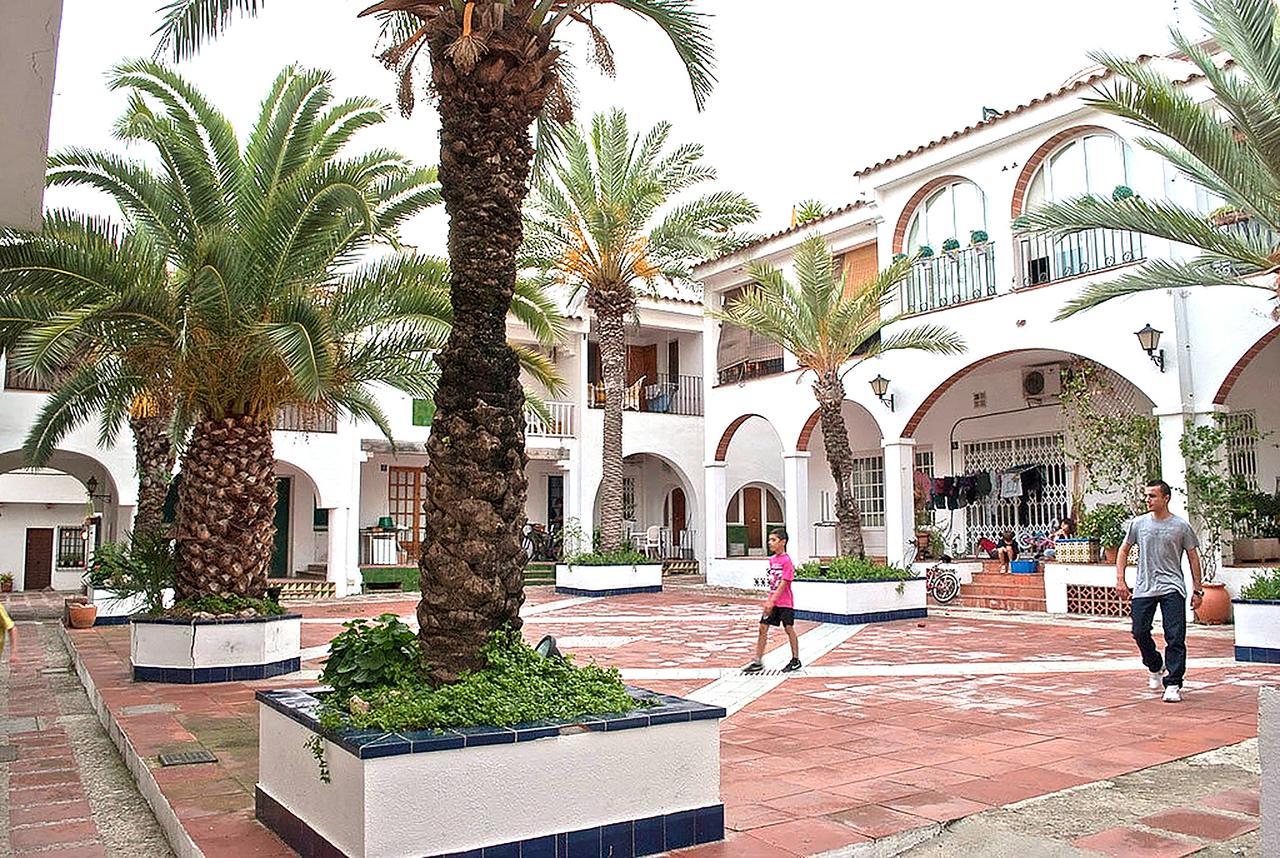 Apartment Oscar Sitges Bagian luar foto